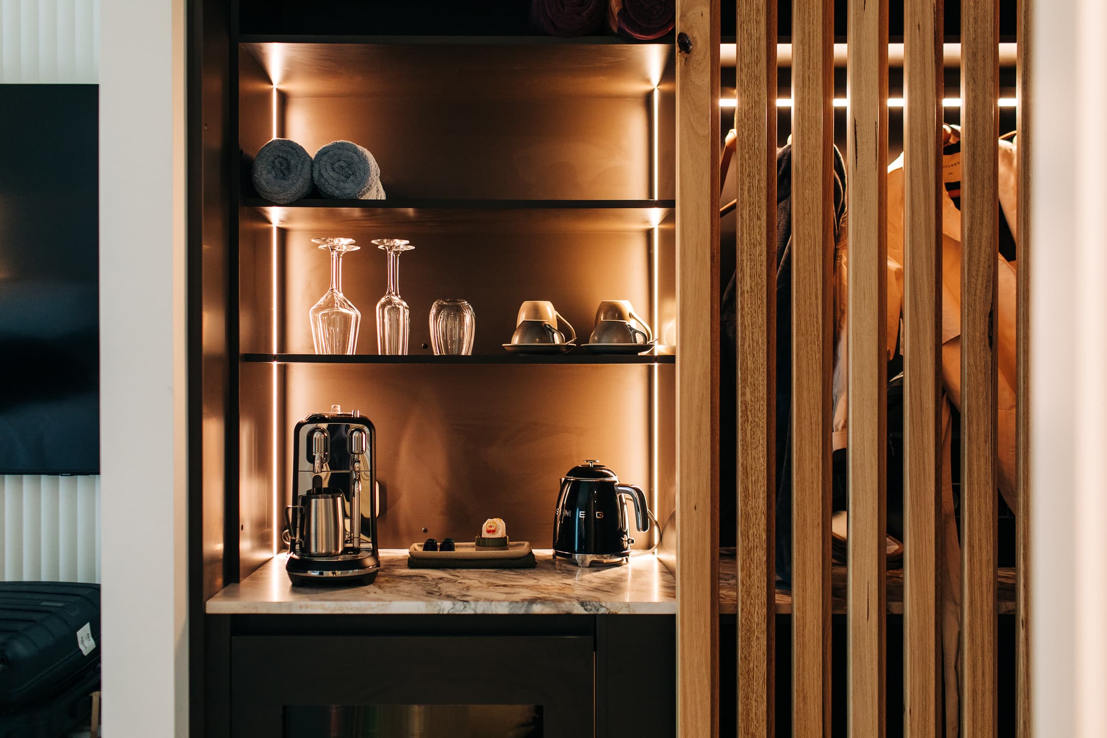 Ocean View Suite gallery 1